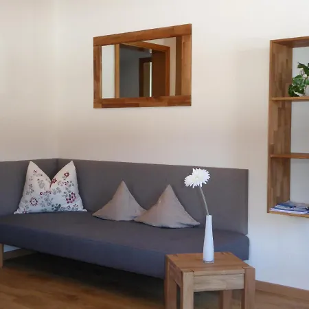 Kennerknecht Apartment *
